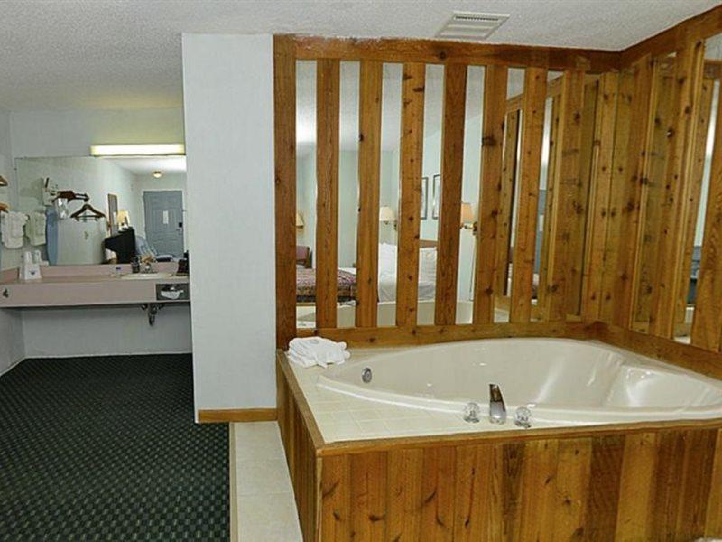 Americas Best Value Inn Saint Ignace Dış mekan fotoğraf